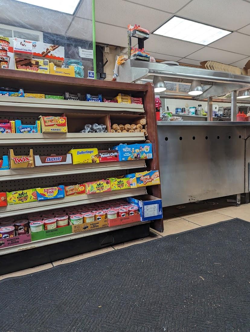 Tiger’s Deli Gallery Image 3